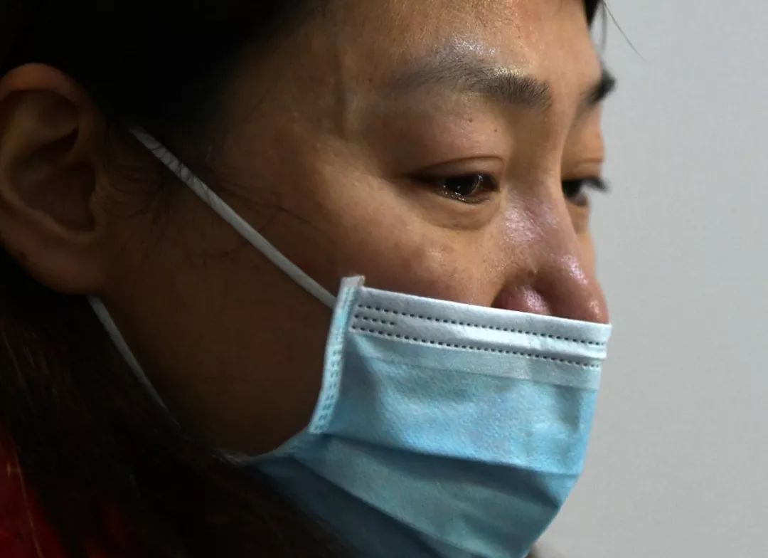 #新华网#14岁女孩写给医生父亲的一封家书：“没有一个冬天不可逾