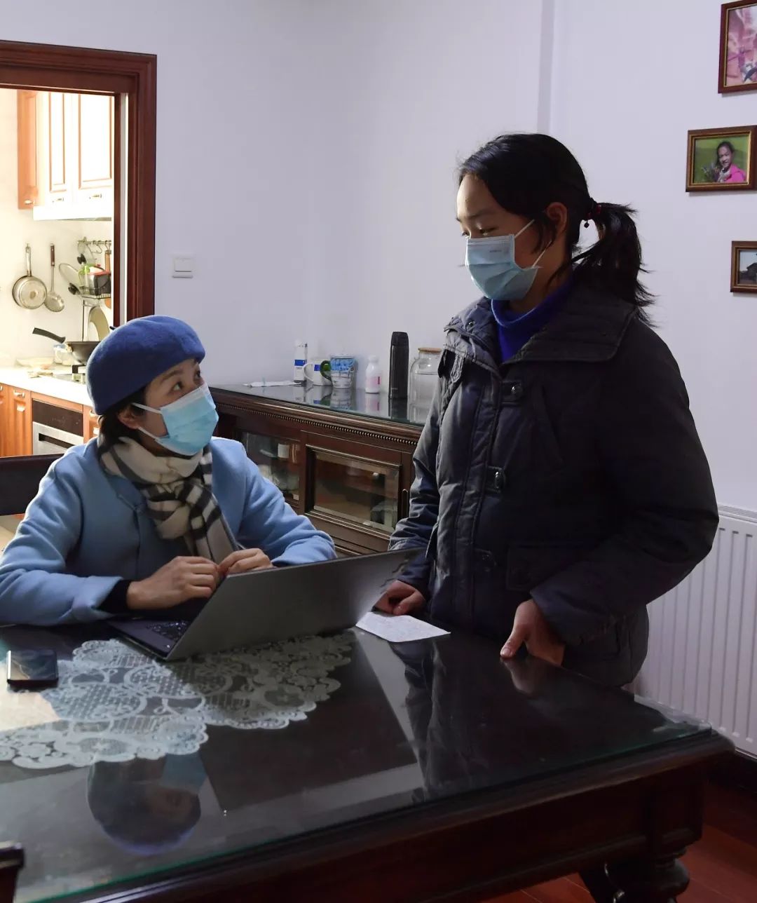 #新华网#14岁女孩写给医生父亲的一封家书：“没有一个冬天不可逾