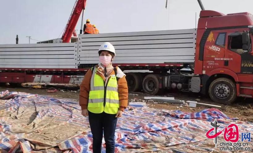 「中国网」【新春走基层】工地“铁娘子”，鏖战火神山