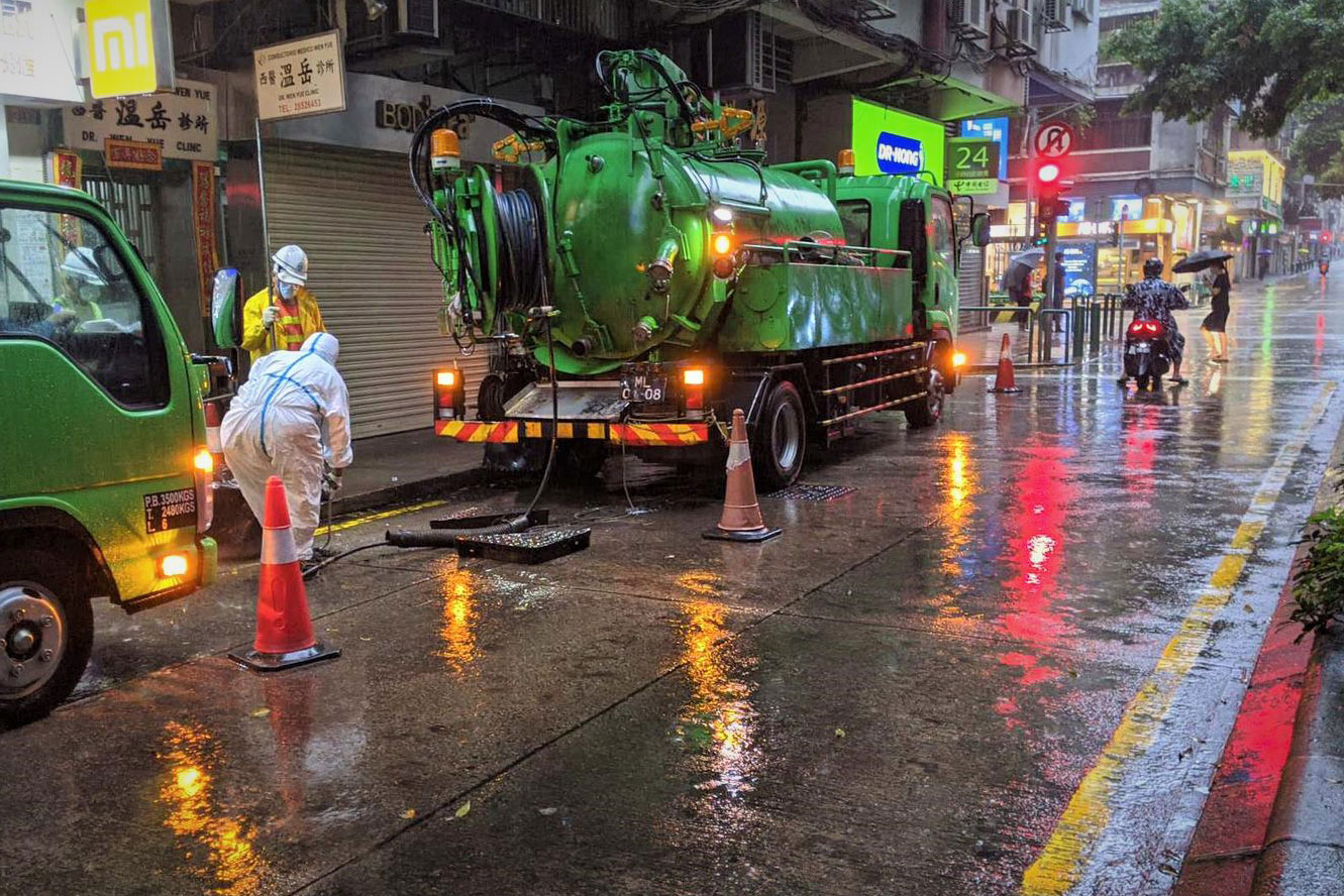 台风“浪卡”影响减弱 澳门气象部门13日晚改挂3号风球