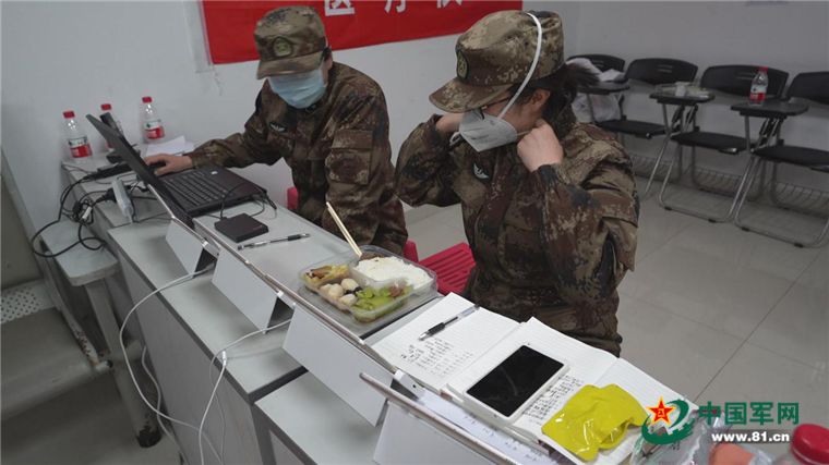 【解放军报】穿脱防护服有多严？这个医院“天眼”告诉你