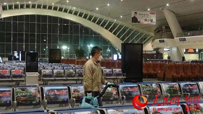 人民网■【各地在行动④】测体温、禁聚餐、控物价，确保360度防