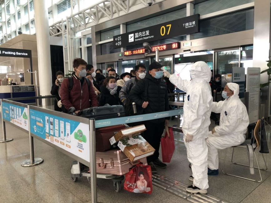 人民网■【各地在行动④】测体温、禁聚餐、控物价，确保360度防