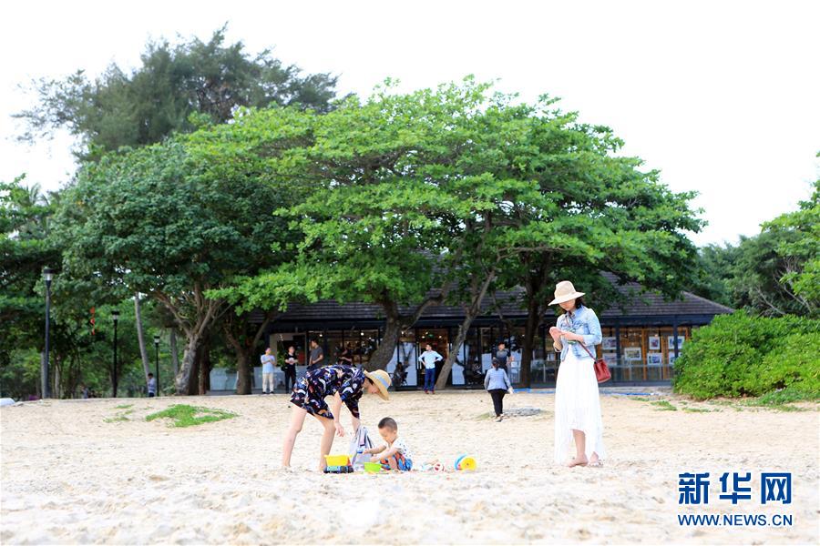 海南：发展全域旅游 打造海岛度假胜地