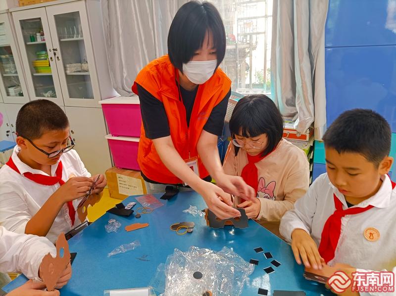 “数字科技 虚拟世界”馆校结合优质科普资源进校园