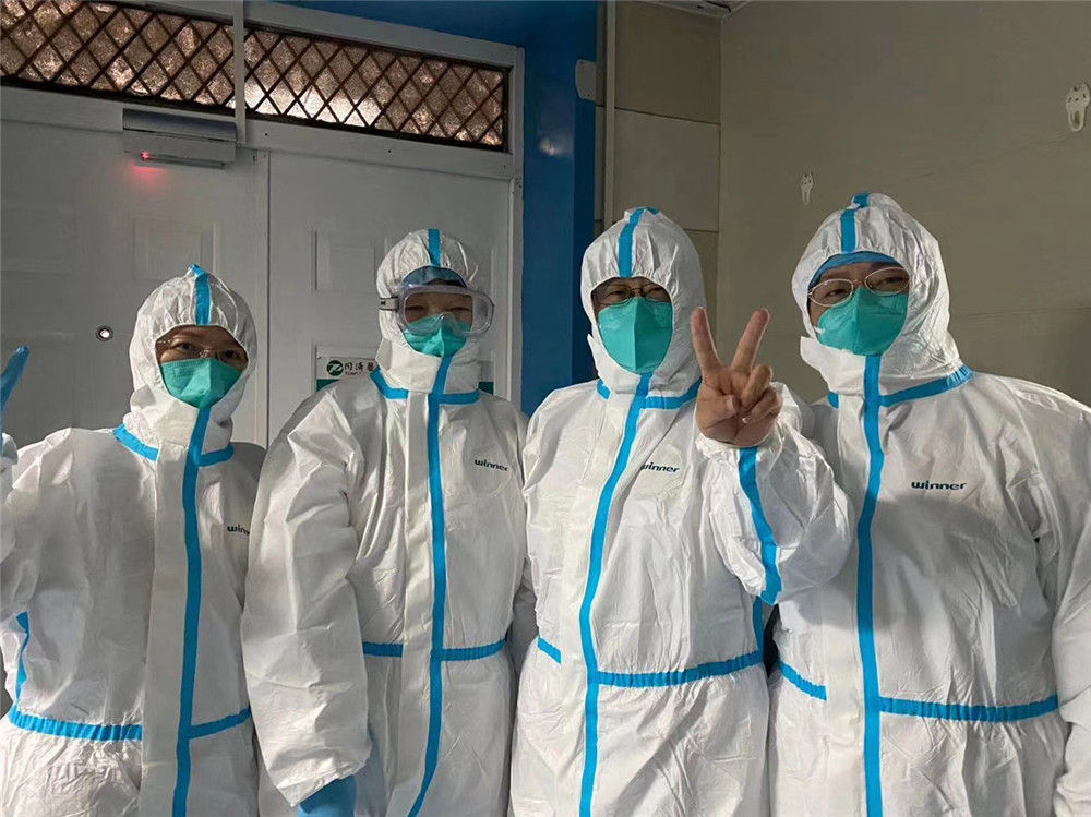 「新华社」凡人亦英雄——连线一线医护人员