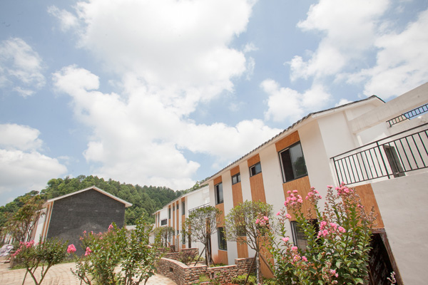 图片默认标题_fororder_明威镇民东村易地搬迁住房