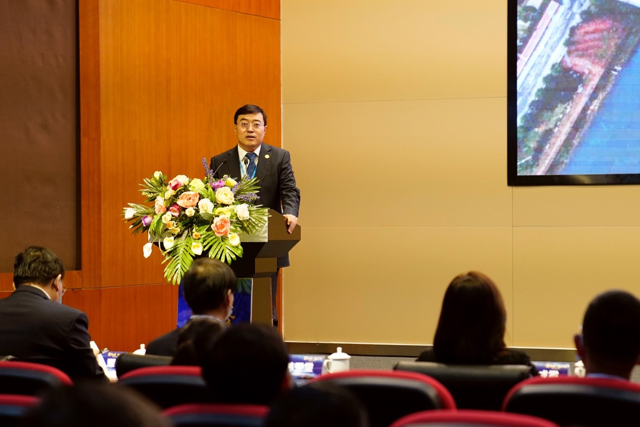 力争10年后全球乳业第一 伊利聚行业之势共攀乳业高峰_fororder_1