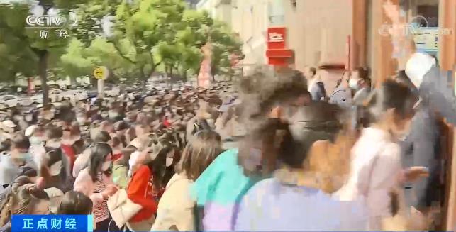 ダブル11を前に、上海の実店舗がセール実施_fororder_111