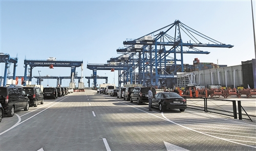 中远海运阿布扎比 码头正式开港