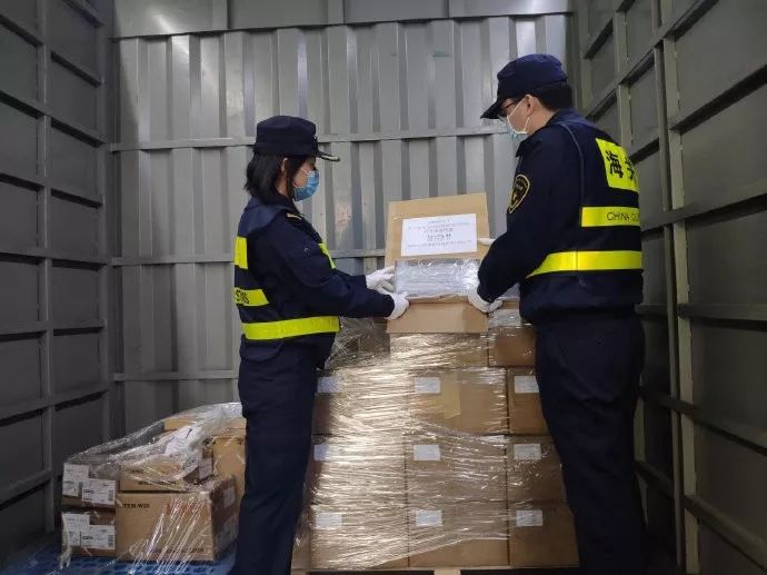 [国际在线]进口防疫物资来了