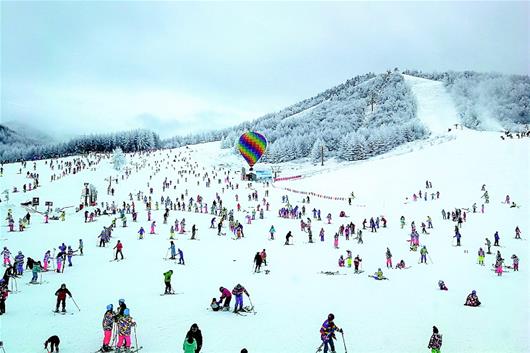 神农架开启滑雪季