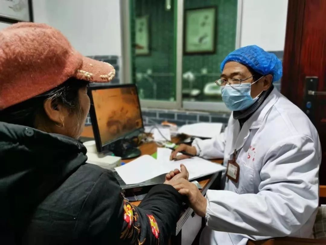 国际在线@【你有多美】记疫情防控一线的“老战士”