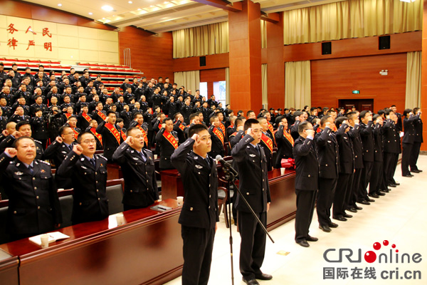 图片默认标题_fororder_重温入警宣誓--（摄影-高学兵）