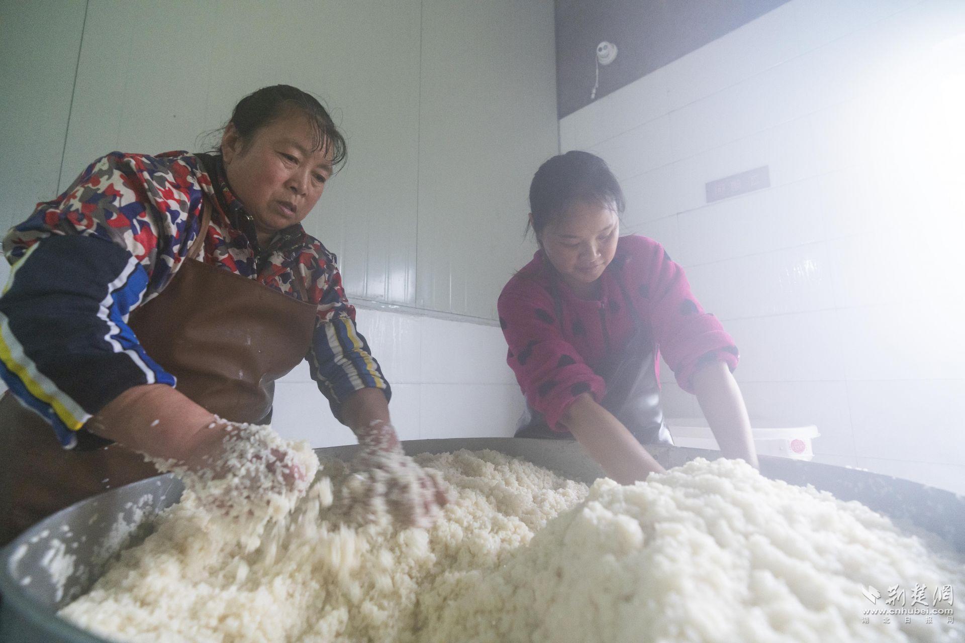 【文化扶贫在行动:湖北篇】房县黄酒村:佳酿酿出幸福来