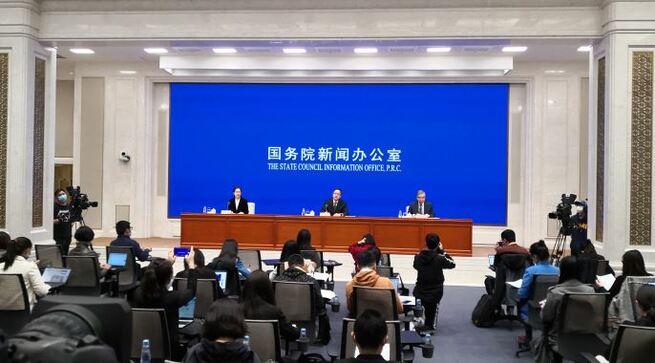 中国人の平均寿命は76.3歳から77.3歳に_fororder_1