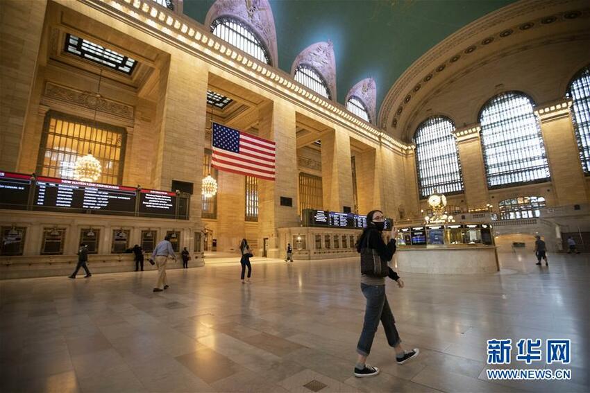 JHU: Kasus Kematian Covid-19 di AS Lampaui 220 Ribu_fororder_AS6