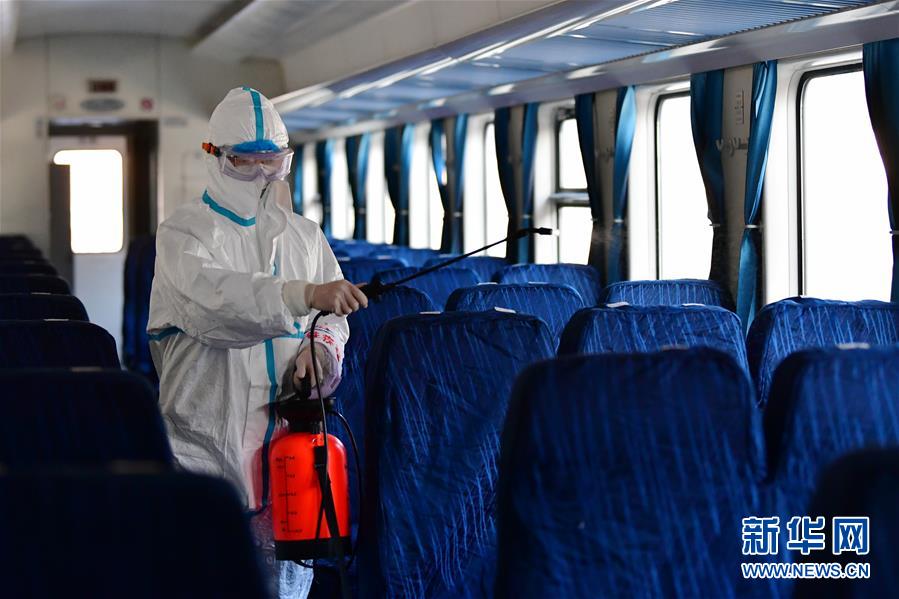 [新华网]严格消毒助旅客安全出行