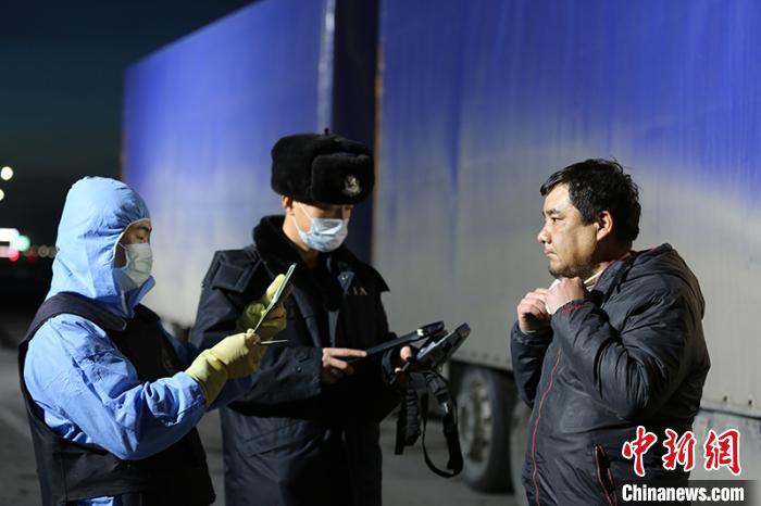 中新网：新疆霍尔果斯边检站保障逾615万件防疫物资顺利通关