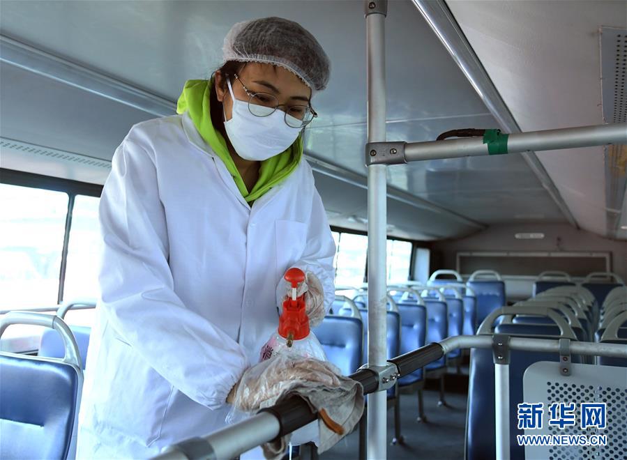 新华网：北京节后首个工作日：交通秩序井然 市场供应稳定