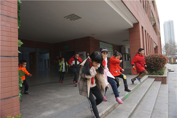 国际在线四川消息:近日,成都市华林小学联合跳蹬社区四川天庭应急