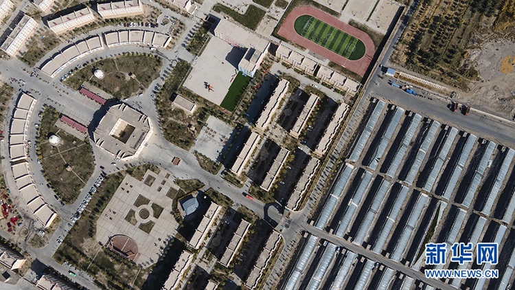 幸福花开新边疆|走出大山 搬进新家——帕米尔高原牧民开启美丽新生活