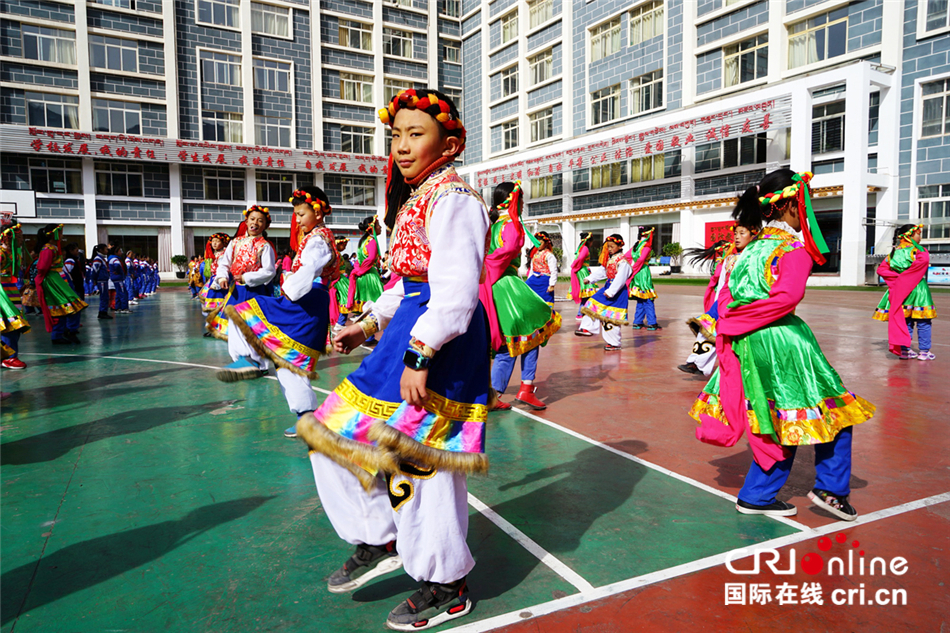 走进西藏昌都市实验小学组图