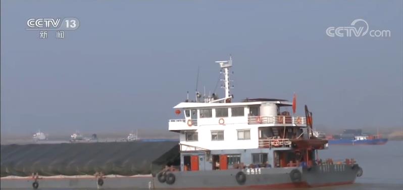 央视网■同心战疫情丨海陆空协同运输 全力驰援湖北