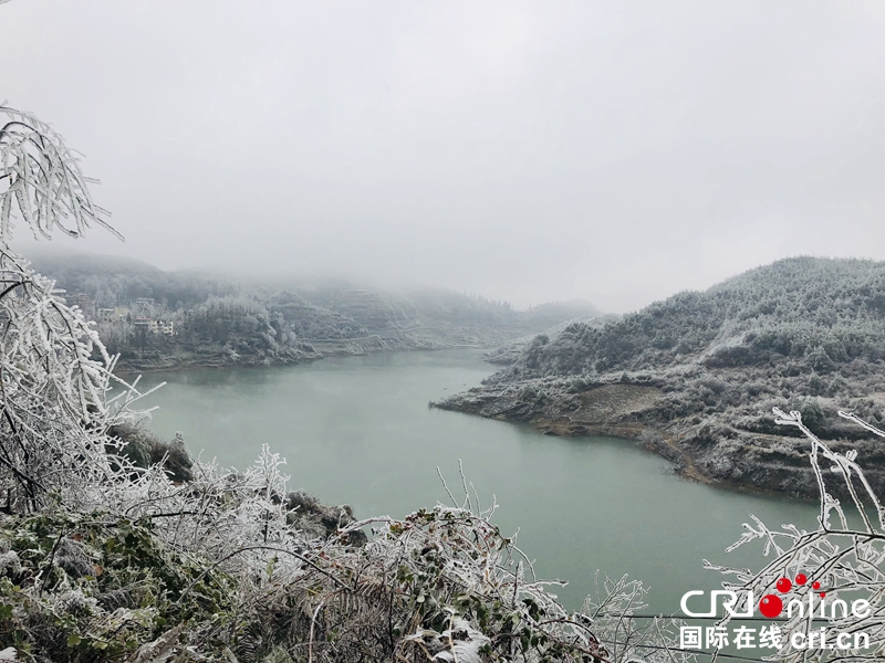 贵州贵定现“冰雪世界”美景