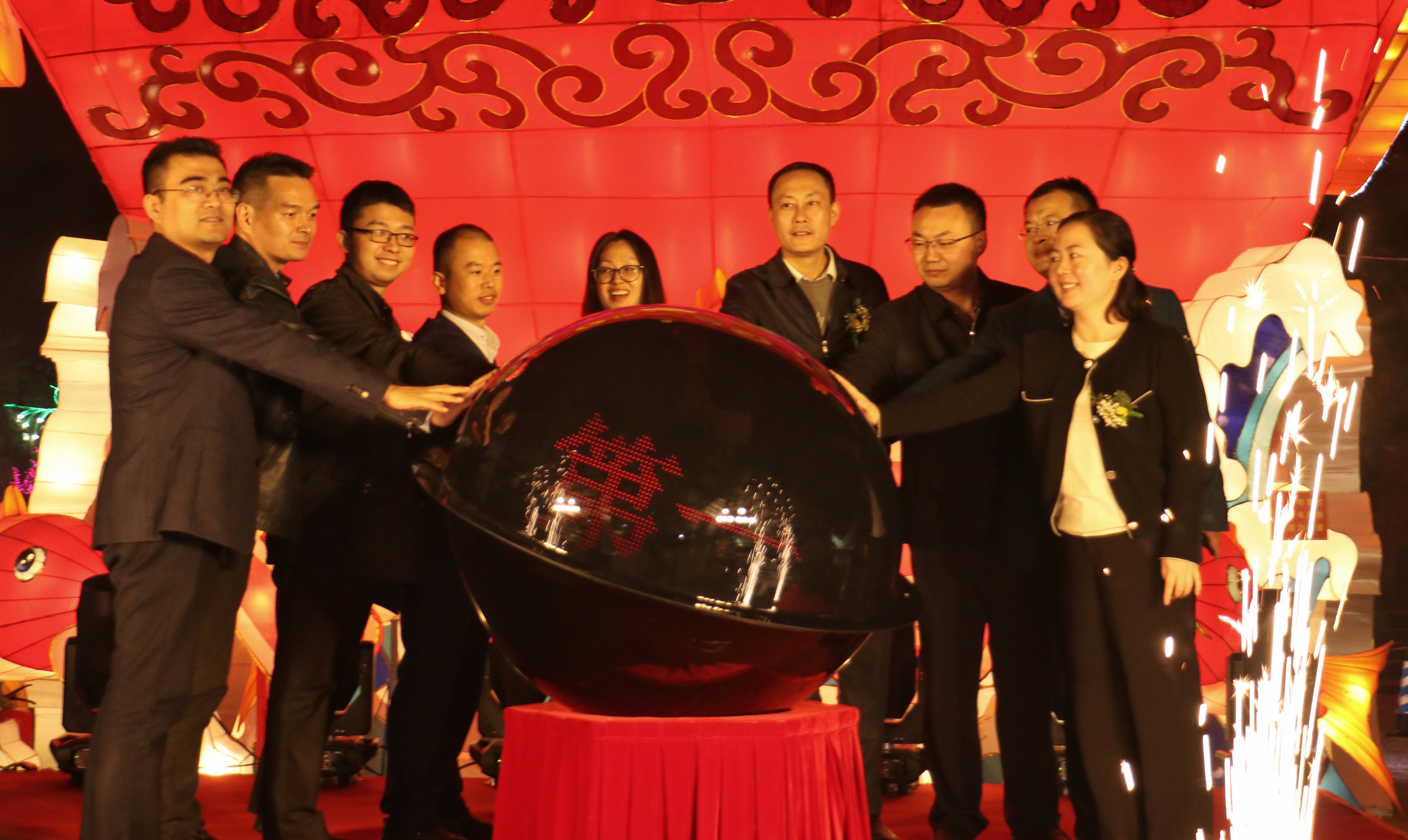 “点亮长江 闪耀山城” 重庆2020第一届义渡灯会亮灯