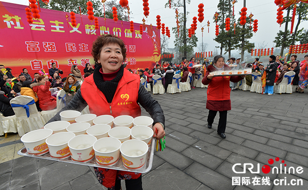 志愿服务筑就都江堰市最美风景