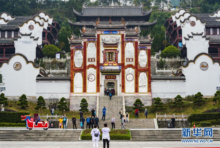 “惠游湖北”带动三峡旅游市场快速升温
