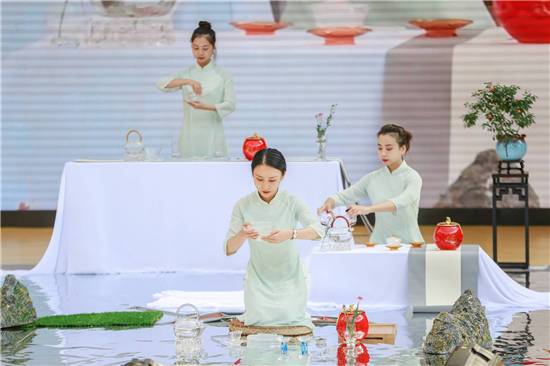 （B 文旅列表 三吴大地南京 移动版）演绎茶文化美学 江苏省第五届茶文化节举行