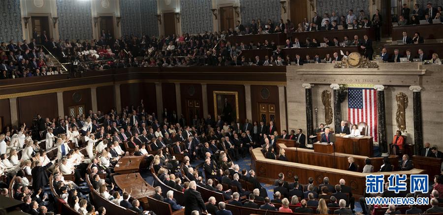 #新华网#特朗普在国会发表国情咨文