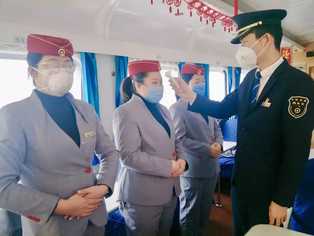 #国际在线#一次出乘遇到4个疑似患者，他选择这样做