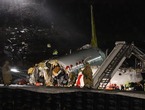 土耳其一客机降落时滑出跑道至少120人受伤