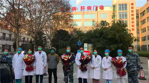 【战“疫”·人物】陕西首例出院患者背后的唐都英雄团队