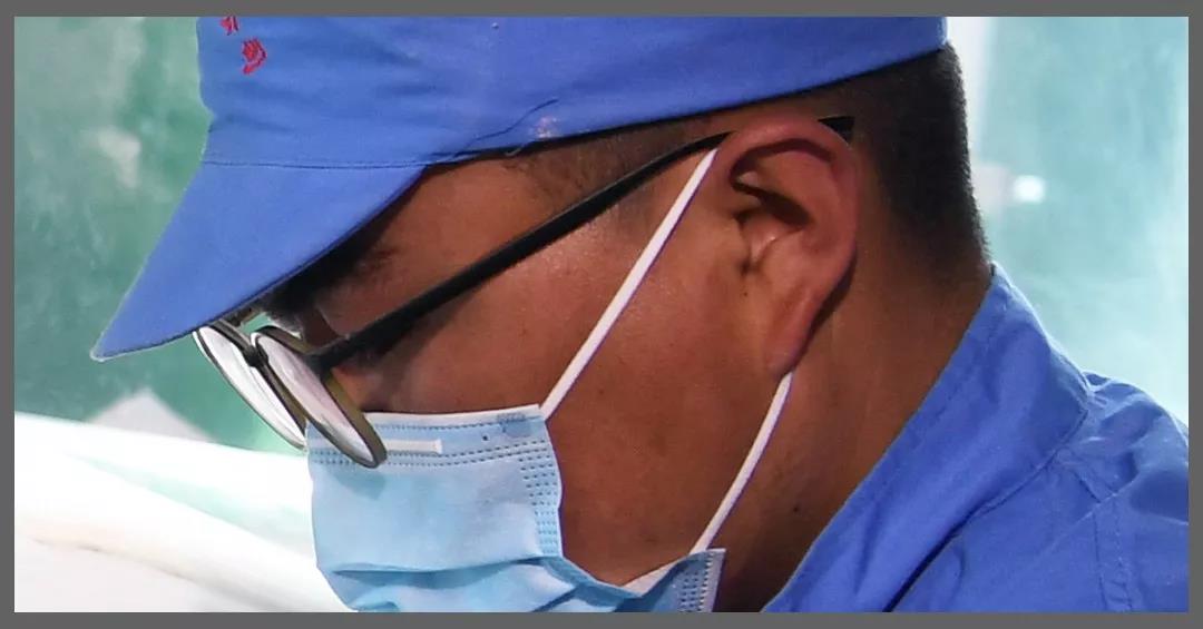 [中国西藏网]注视着你的眼睛，我知道，战“疫”必胜，希望永存！