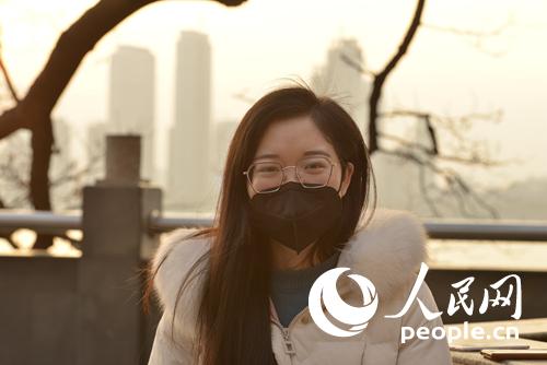 【人民网】武汉日记：“武汉，要有光！”