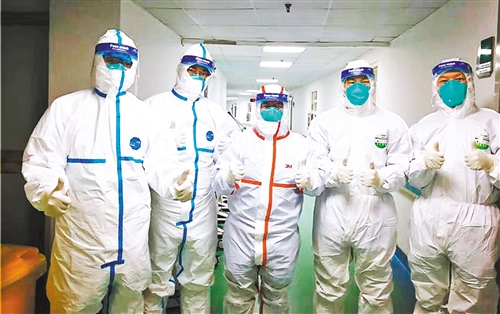 中国经济网@全力救治每一个危重患者