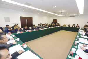 （今日热点3，序号1，导航成都，移动端）成都“惠民企新政”酝酿出炉的背后