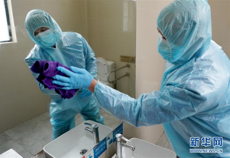 新华网：武汉“守厕人”的坚守