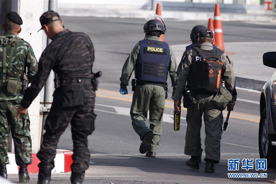 新华网@泰国呵叻府枪击事件凶手被击毙