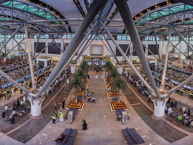 马斯喀特国际机场隆重开幕——全球最开阔堂皇的机场之一 马斯喀特国际机场隆重开幕——全球最开阔堂皇的机场之一