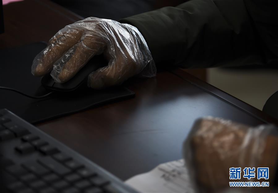 新华网■湖北孝感：“生命热线”助“抗疫”