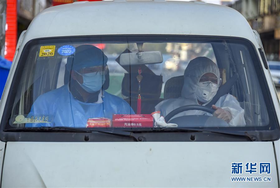 新华网■湖北孝感：“生命热线”助“抗疫”