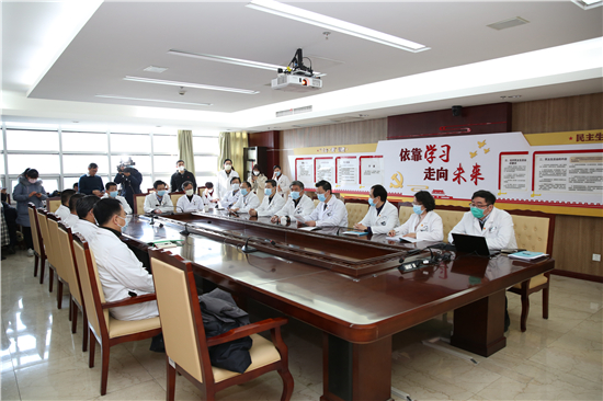(江苏省中医院供稿 健康列表 三吴大地南京 移动版)国家中医医疗队(江苏)奔赴武汉参与疫情防治工作