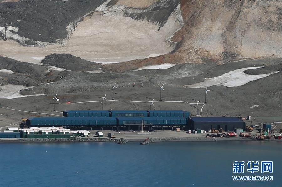 「新华网」中国南极考察队拜访巴西费拉兹站