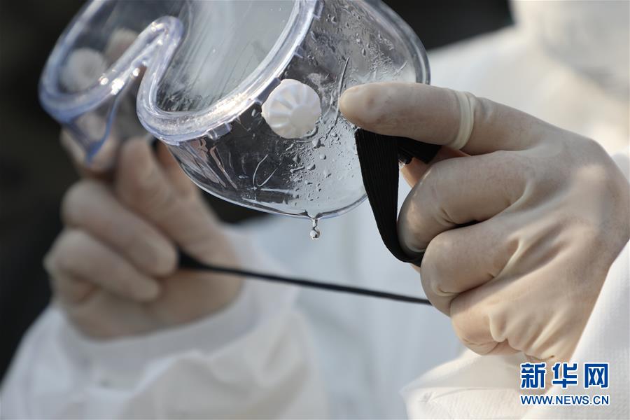 [新华网]新冠肺炎疫情阻击战中的“排雷者”