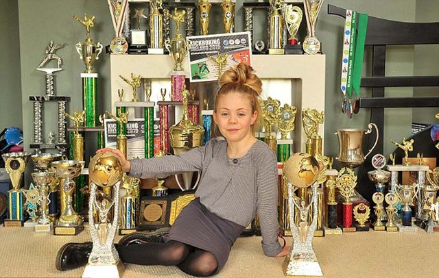 英国达人秀现9岁武术神童 已获117项武术大奖